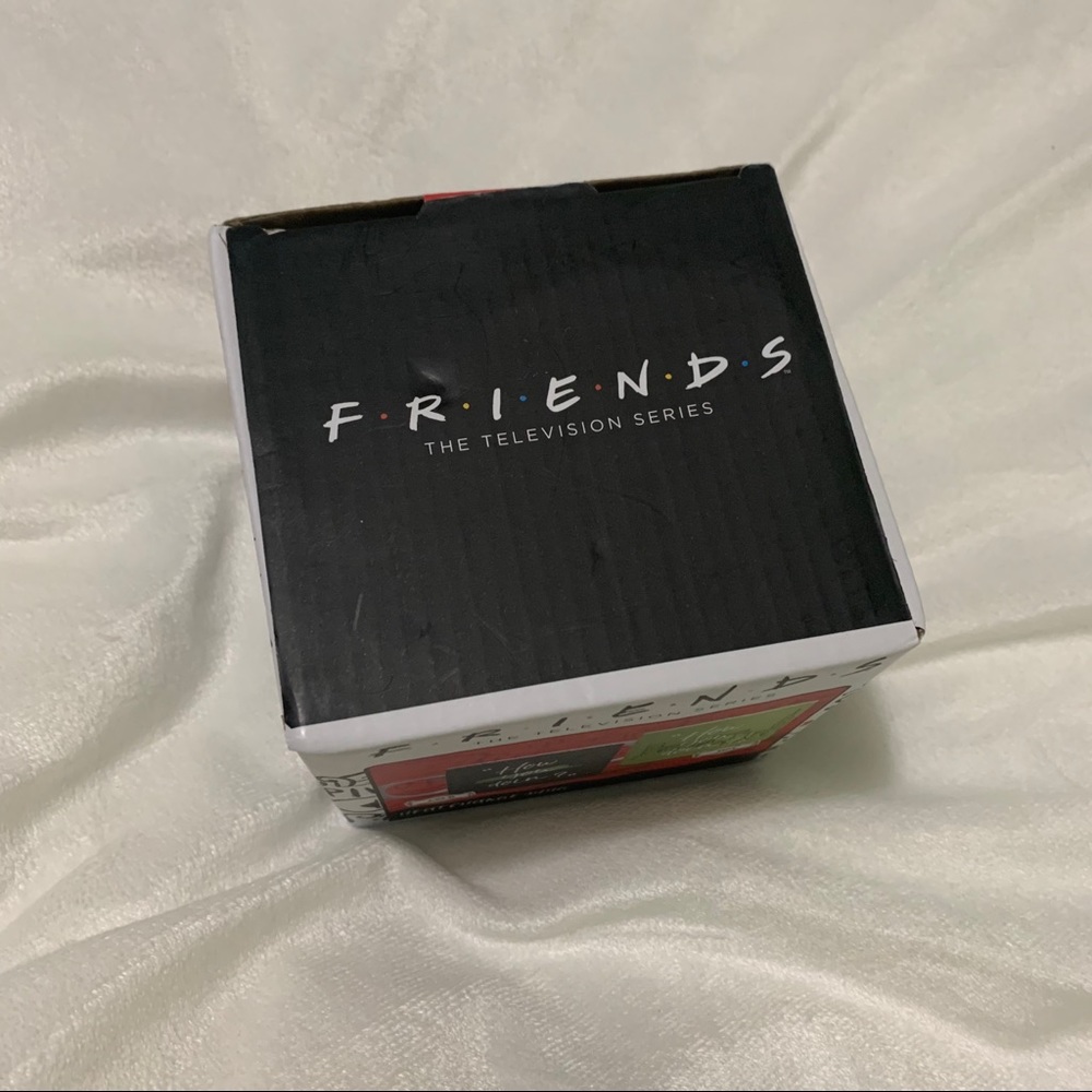 Friends Colour Changing Mug Brand New - Picture 5 of 10